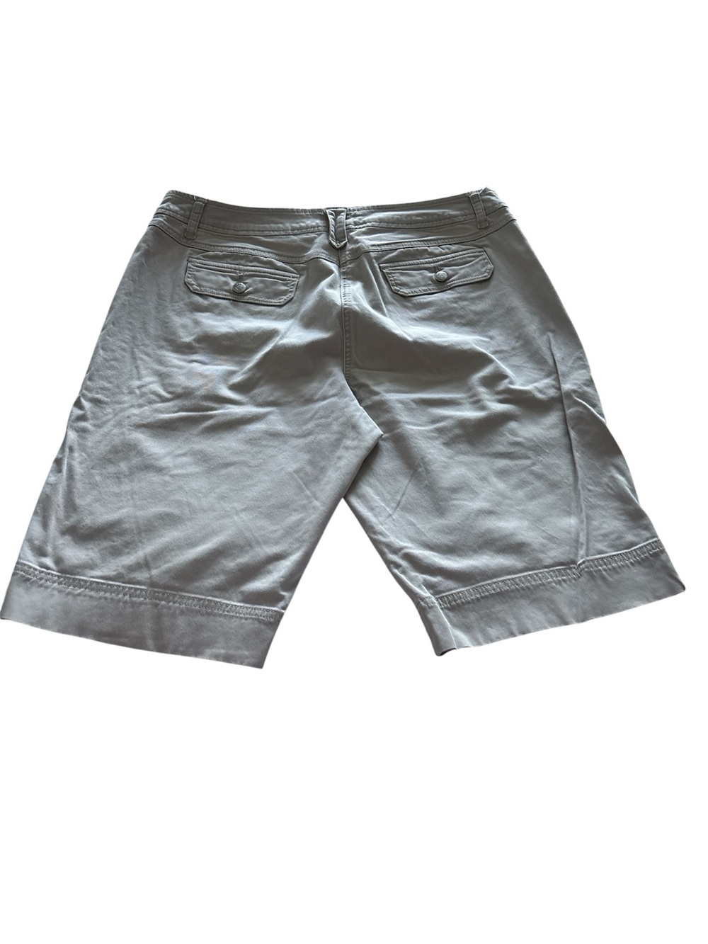 Chicos Woman’s khaki color Casual Knee-Length Shorts. Sz/ 2 - Picture 2 of 10